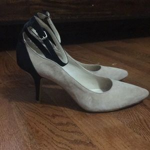 Size 10 BCBGeneration heels
